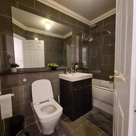 Luxurious 3 Bed Flat In Kilburn Apartment London Exterior photo
