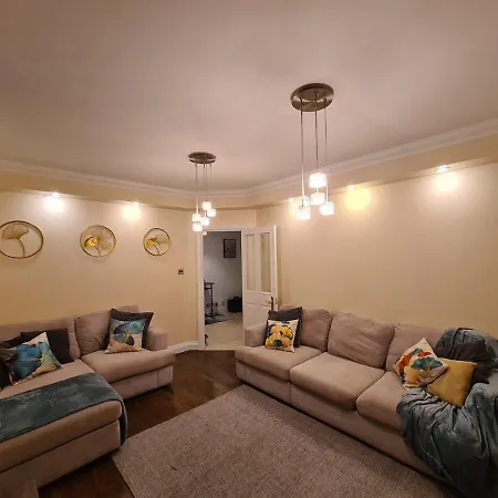 Luxurious 3 Bed Flat In Kilburn Apartment London Exterior photo