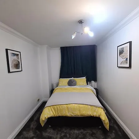 Luxurious 3 Bed Flat In Kilburn Apartment London Exterior photo